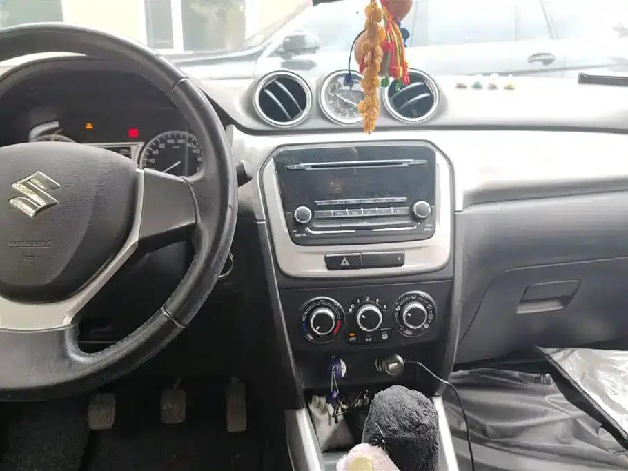 Vitara 2016 1.4T Manual 2WD Elite — миниатюра 13