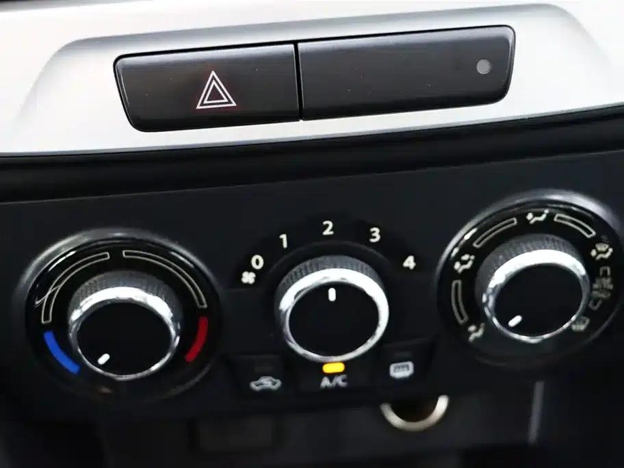 Vitara 2016 1.4T Automatic AWD Leading Edition — миниатюра 19