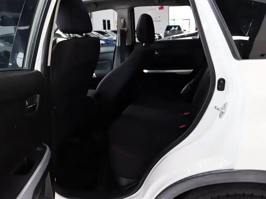 Vitara 2016 1.4T Automatic AWD Leading Edition — миниатюра 5