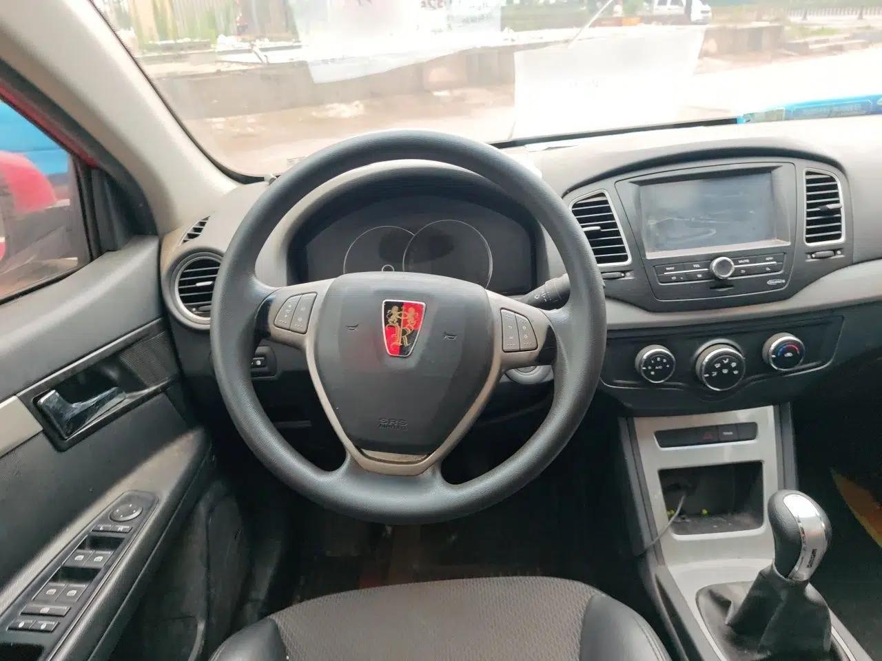 Roewe 350 2015 1.5L Manual Luxury Edition — миниатюра 10