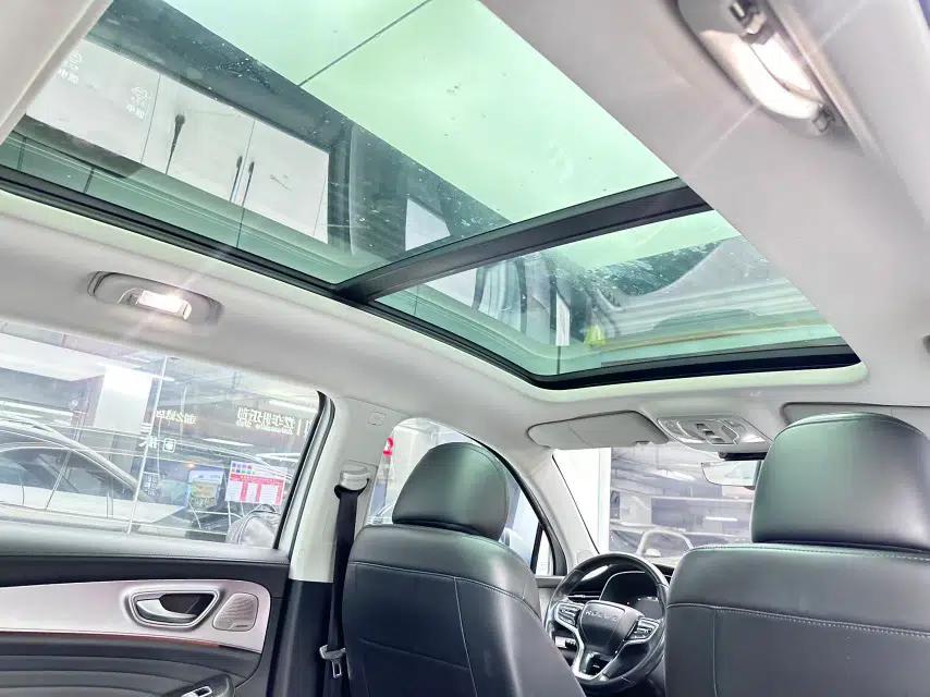 Roewe RX5 MAX 2021 Supreme Series 400TGI Automatic Smart Cabin Prestige Edition — миниатюра 33