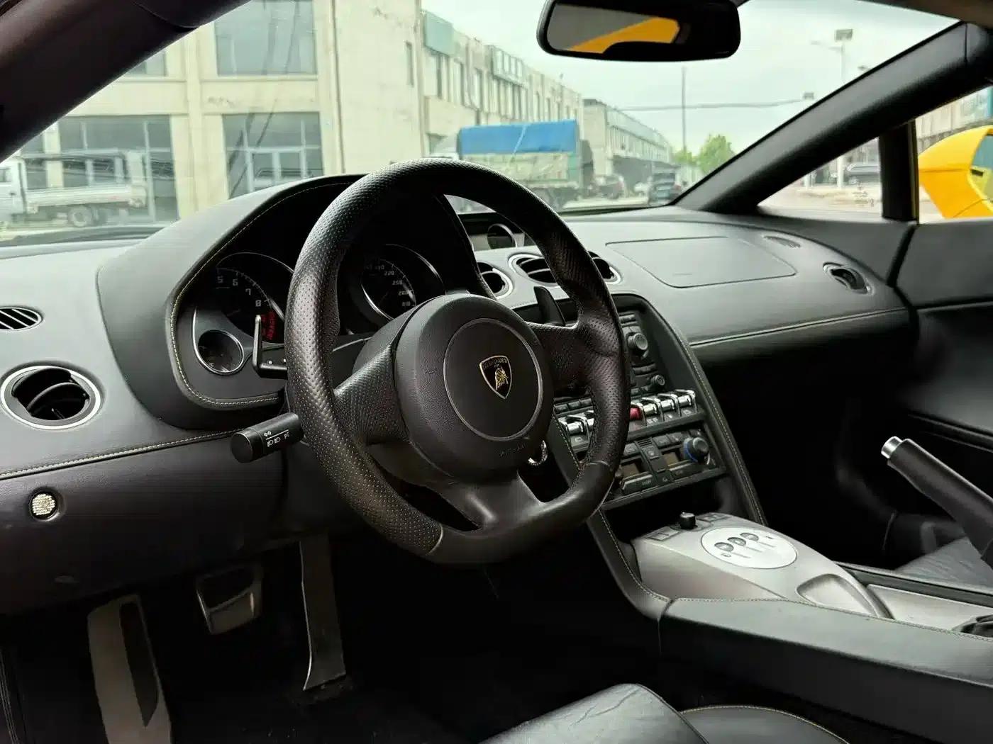 2011 Gallardo LP 550-2 Tricolore — миниатюра 14