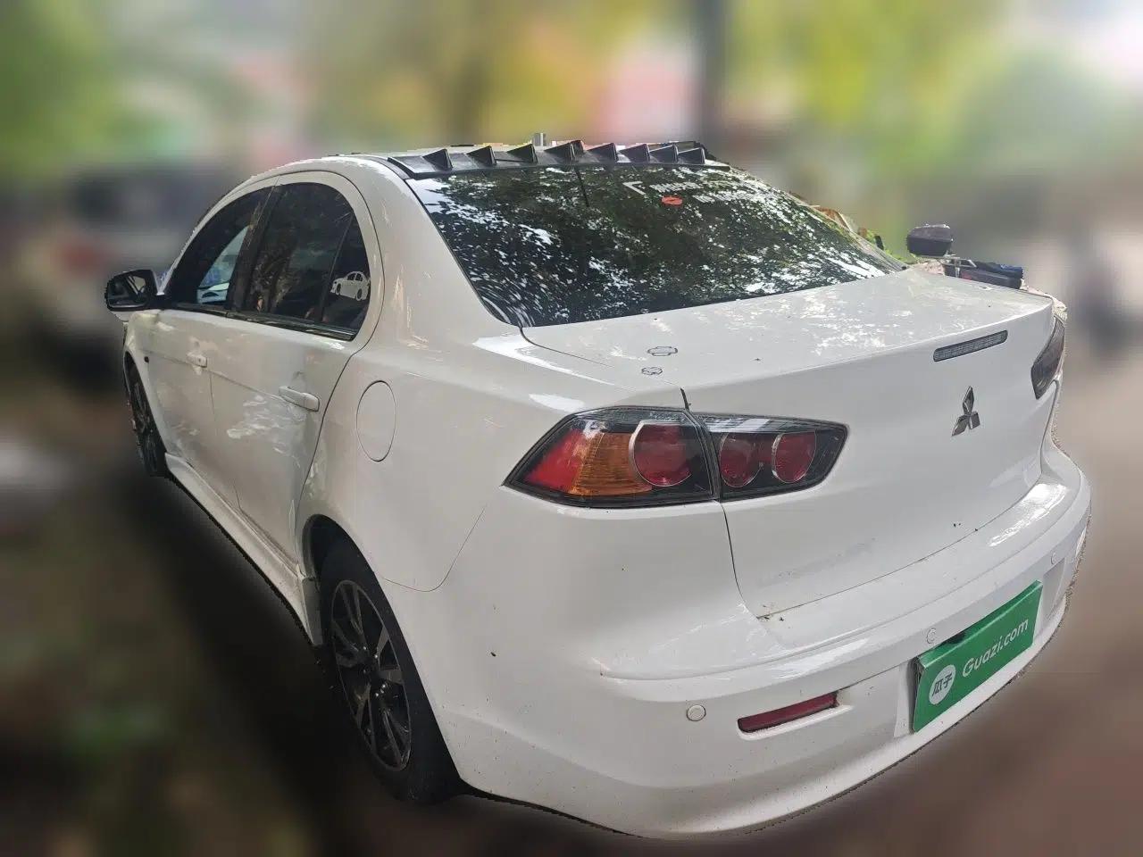 Mitsubishi Lancer EX 2012 Chasing Edition 1.8L Manual Luxury Model — миниатюра 4
