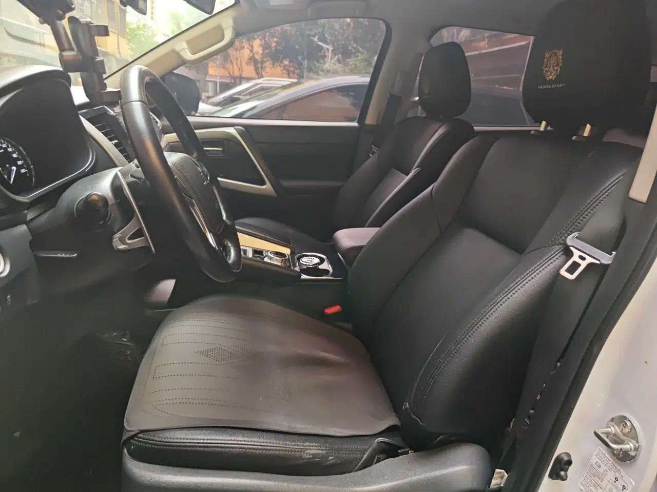 Mitsubishi Pajero Sport Mitsubishi Pajero 2019, 3.0L Automatic, 7 Seater (Parallel Import) — миниатюра 15