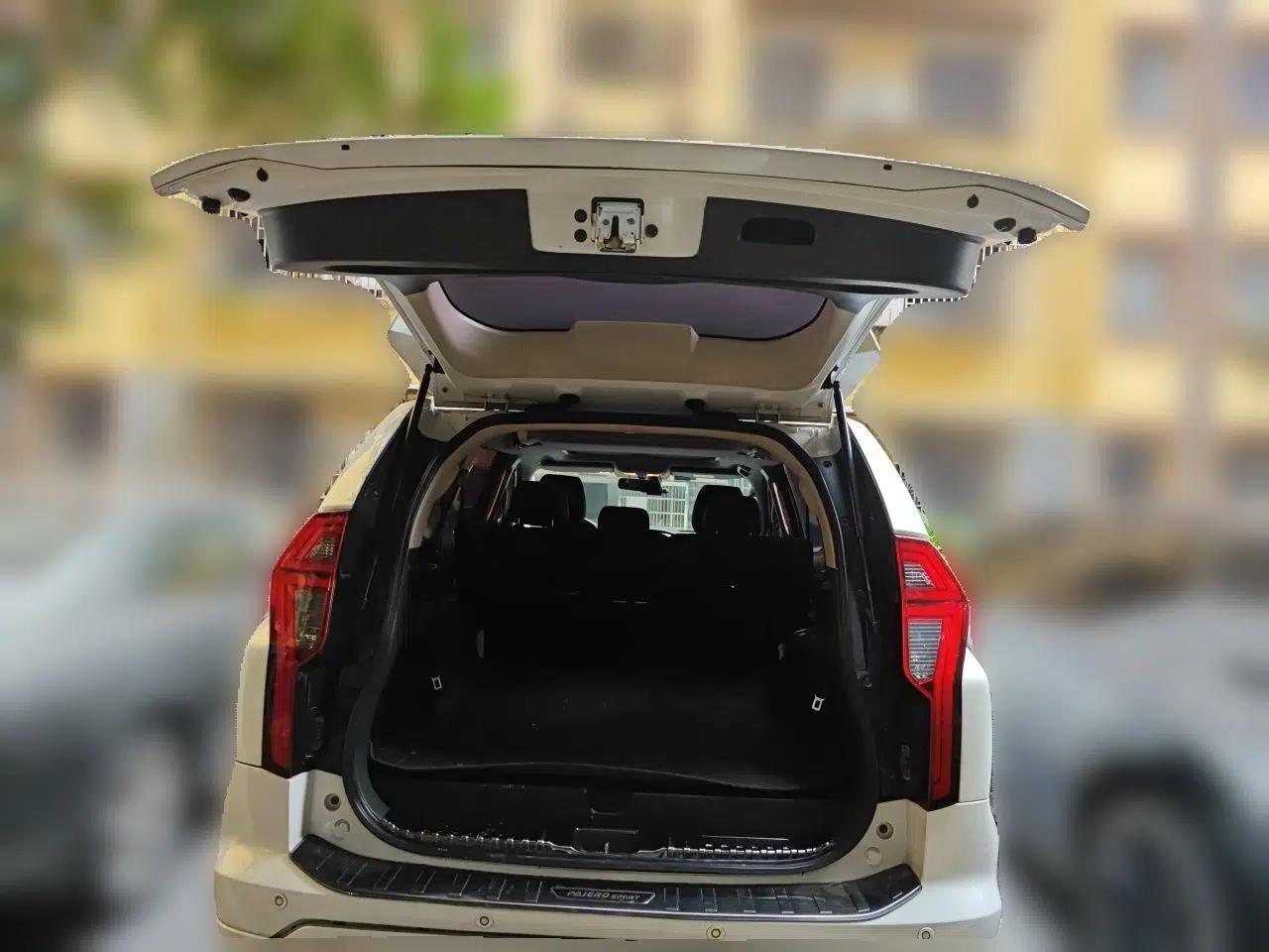Mitsubishi Pajero Sport Mitsubishi Pajero 2019, 3.0L Automatic, 7 Seater (Parallel Import) — миниатюра 19