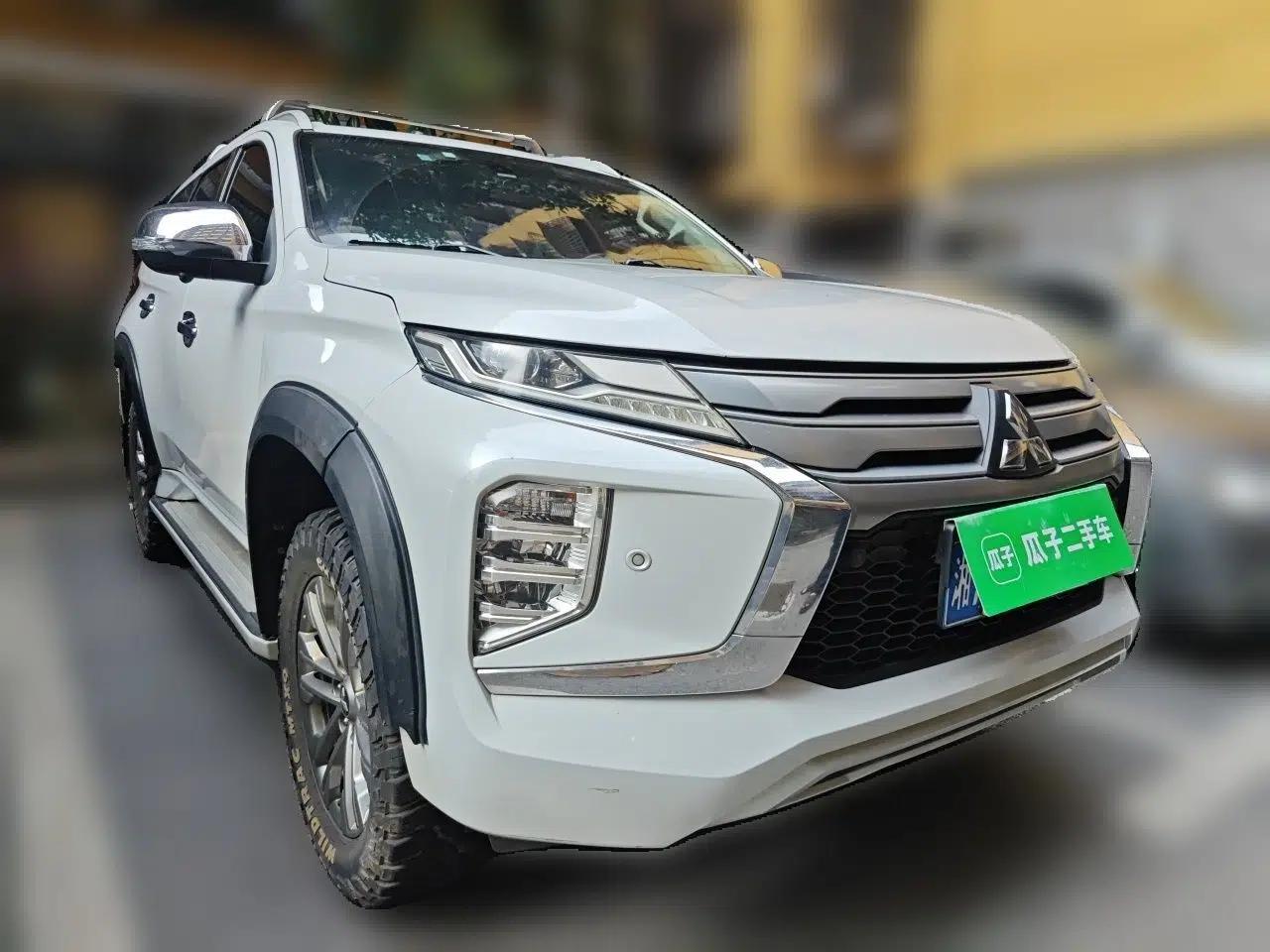 Mitsubishi Pajero Sport Mitsubishi Pajero 2019, 3.0L Automatic, 7 Seater (Parallel Import) — миниатюра 3