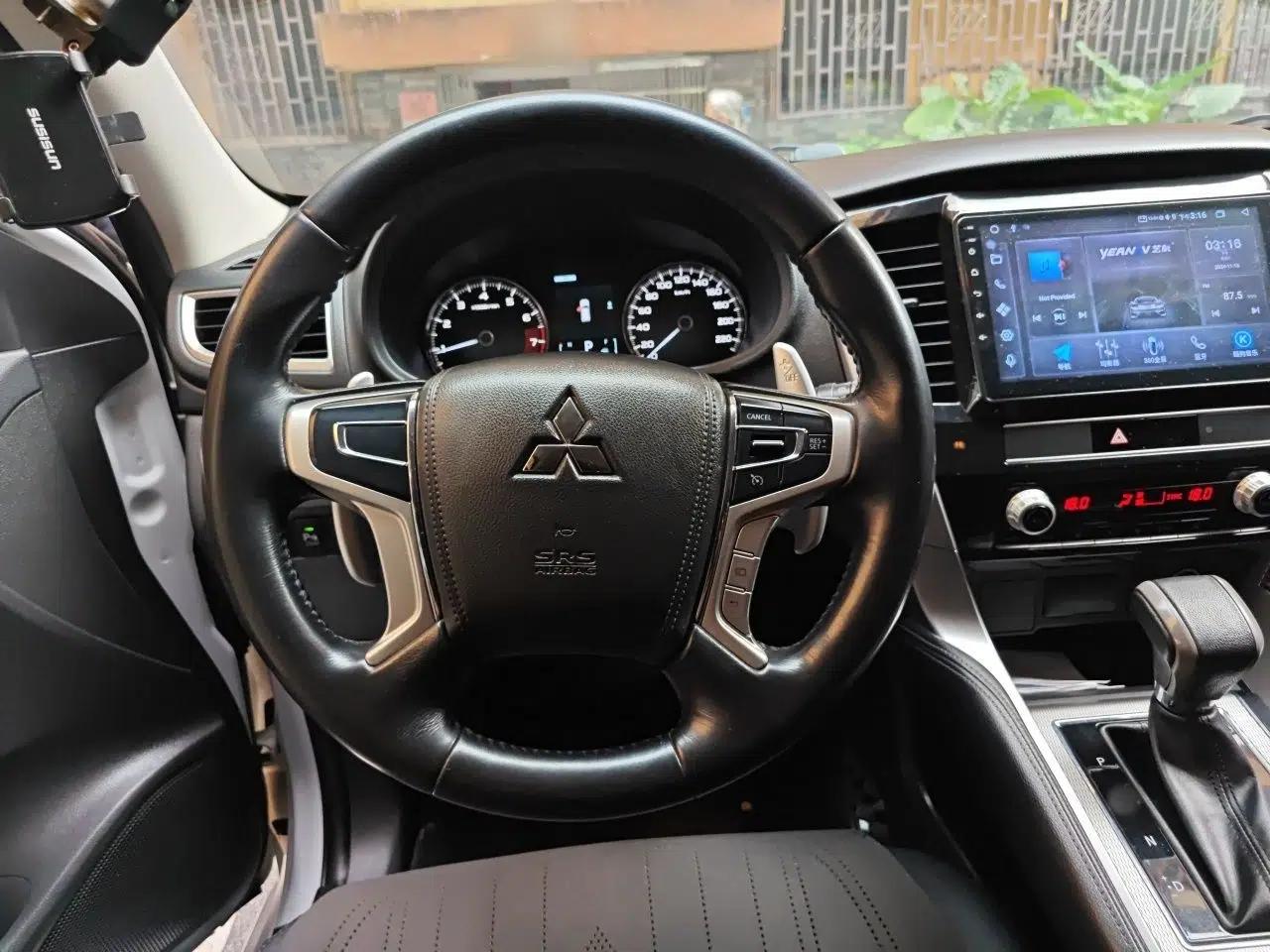 Mitsubishi Pajero Sport Mitsubishi Pajero 2019, 3.0L Automatic, 7 Seater (Parallel Import) — миниатюра 10