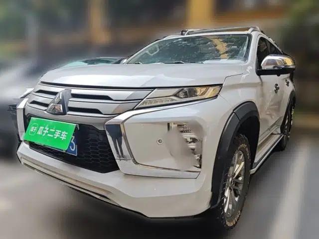 Mitsubishi Pajero Sport Mitsubishi Pajero 2019, 3.0L Automatic, 7 Seater (Parallel Import)
