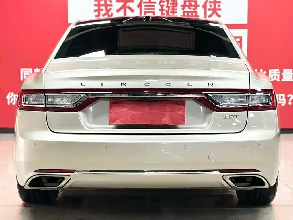 Lincoln Continental 2018 2.0T Two-Wheel Drive Premium Edition — миниатюра 5