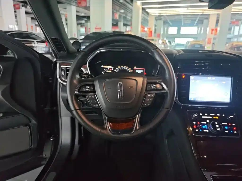 Lincoln Continental 2019 2.0T Two-Wheel Drive Reserve Edition (China VI Emission Standard) — миниатюра 11