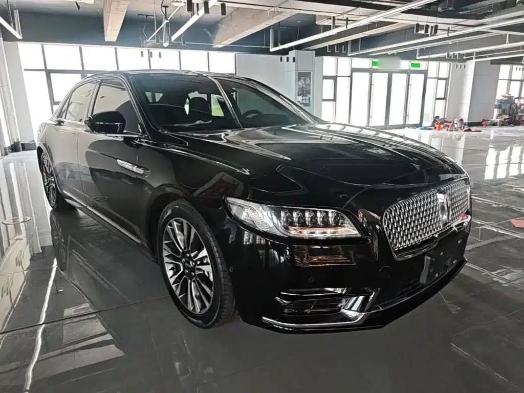 Lincoln Continental 2019 2.0T Two-Wheel Drive Reserve Edition (China VI Emission Standard) — миниатюра 4
