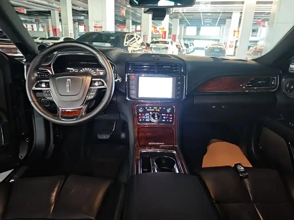 Lincoln Continental 2019 2.0T Two-Wheel Drive Reserve Edition (China VI Emission Standard) — миниатюра 10