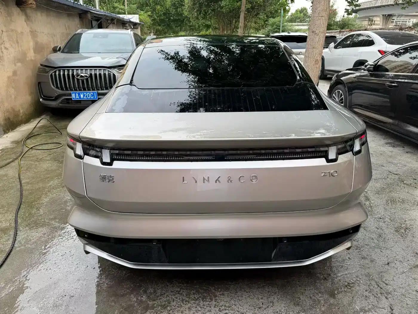 Lynk & Co Z10 2024 Model 95kWh 766km Rear-Wheel Drive Max — миниатюра 8