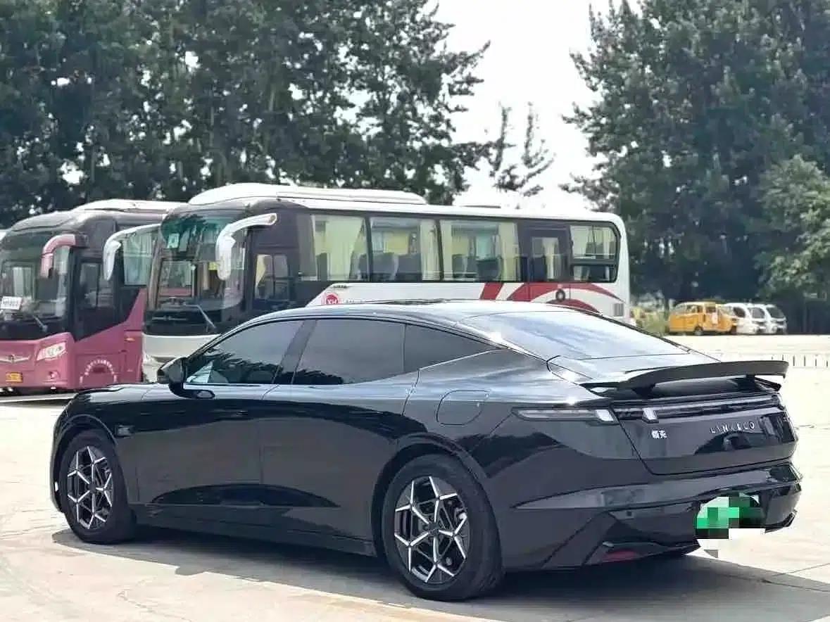 Lynk & Co Z10 2024 Model 95kWh 766km Rear-Wheel Drive Max — миниатюра 7