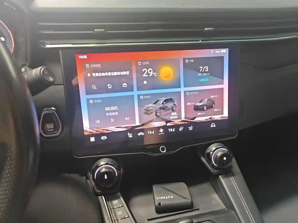 Lynk & Co 01 EM-P 2021 1.5TD PHEV Halo — миниатюра 13