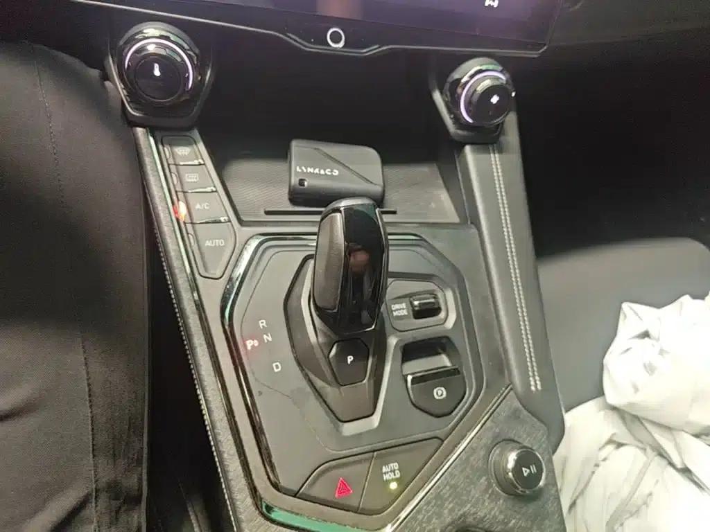 Lynk & Co 01 EM-P 2021 1.5TD PHEV Halo — миниатюра 14