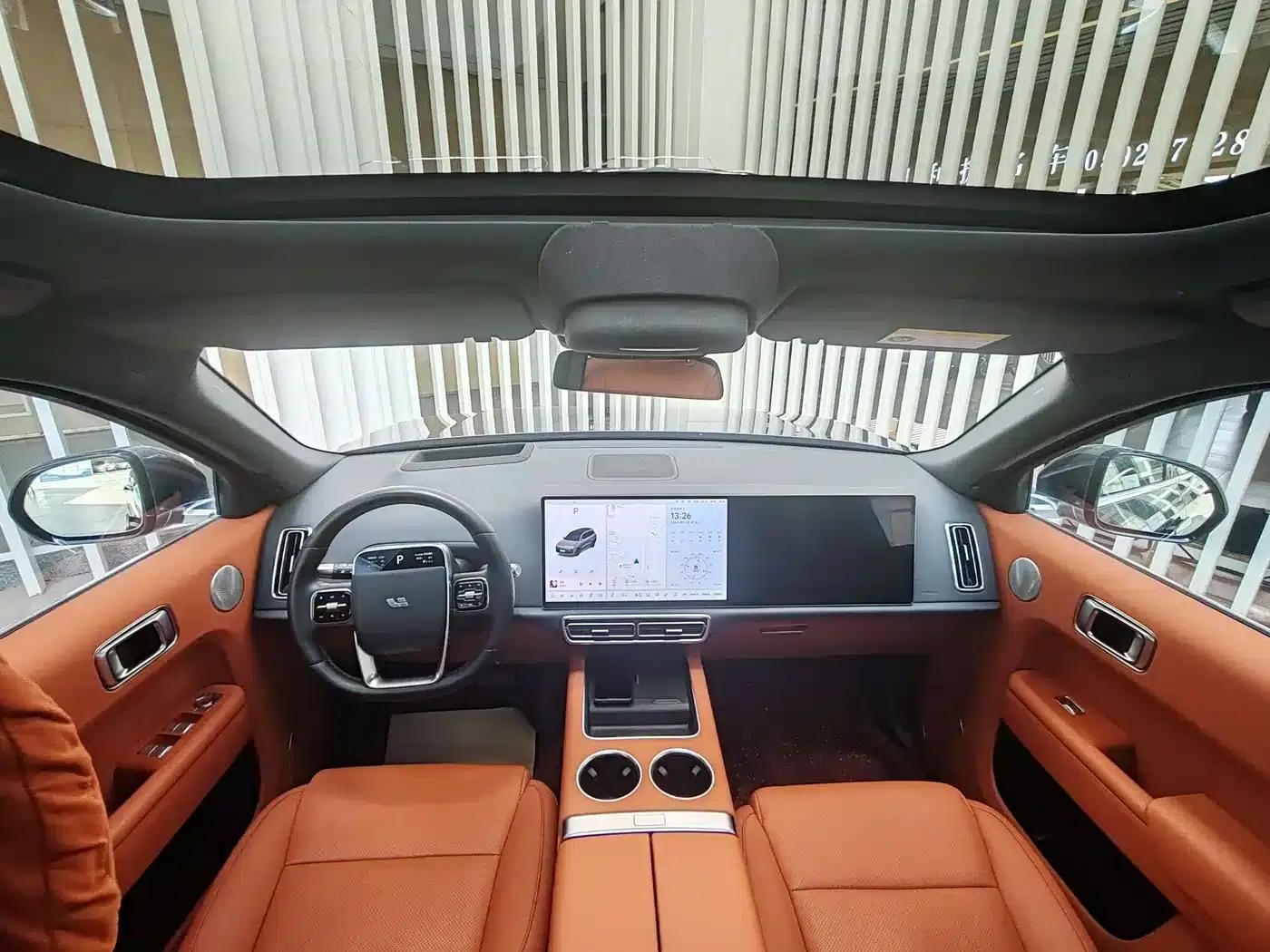 Li Auto L9 2022 Max — миниатюра 6