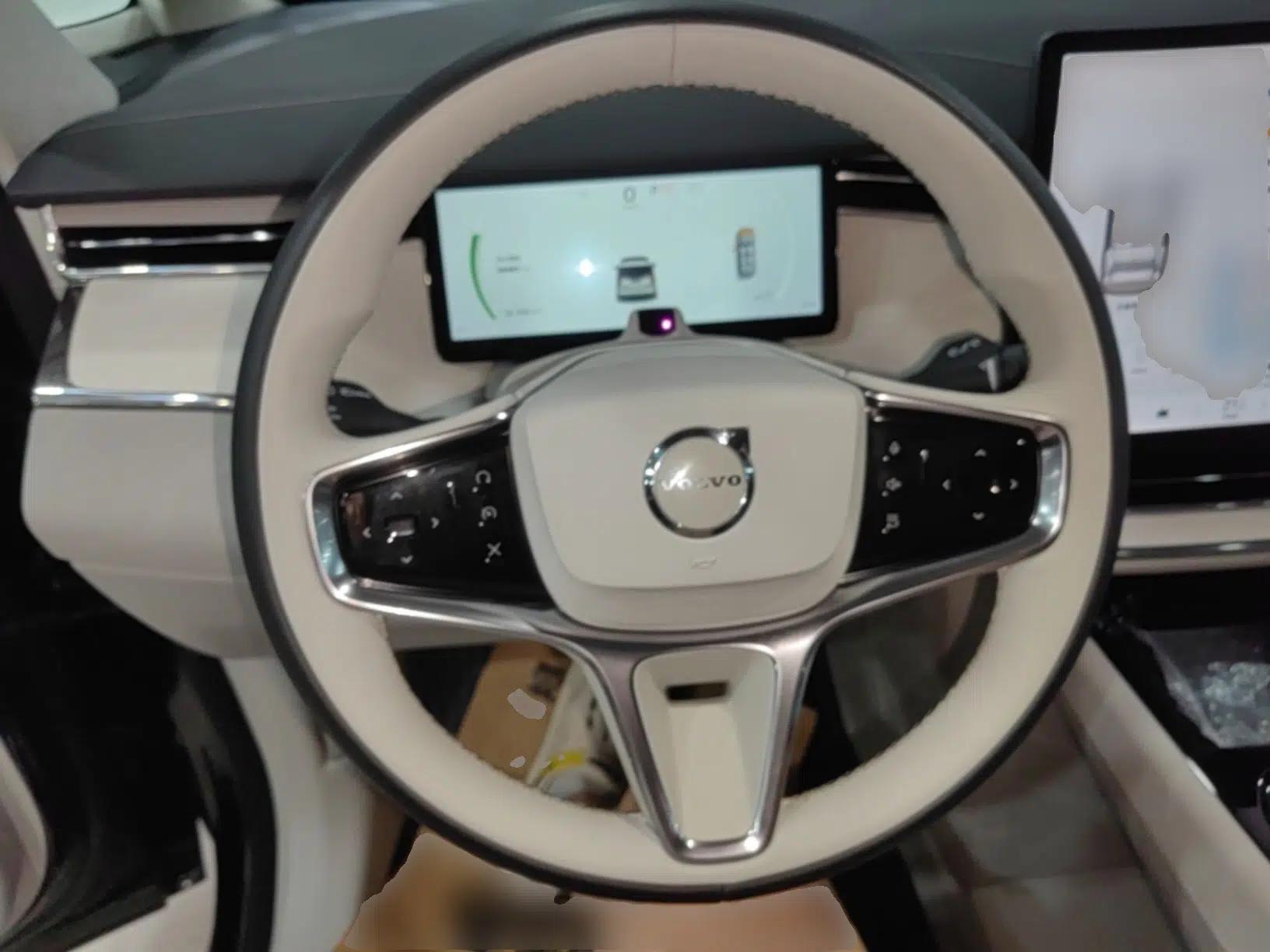Volvo EM90 2025 Ultra Six-Seater — миниатюра 18