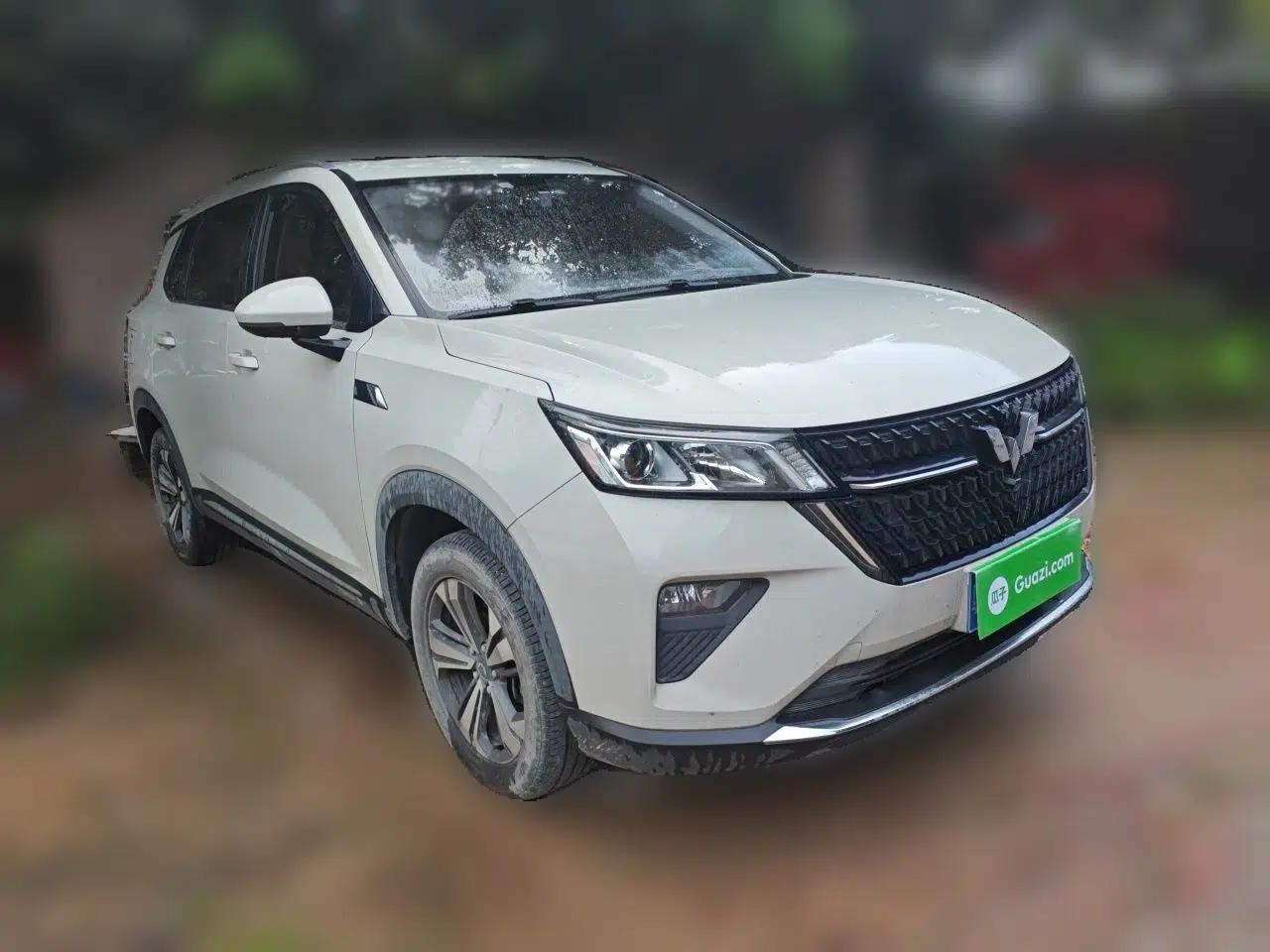 Wuling Asta 2021 1.5T Manual Starlight Edition — миниатюра 3