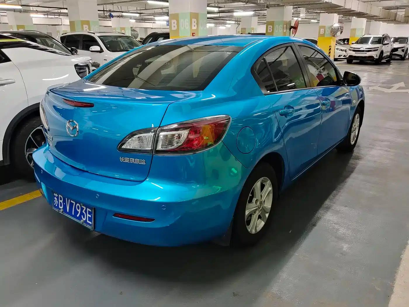Mazda 3 Axela 2013 Sedan 1.6L Automatic Elite — миниатюра 6