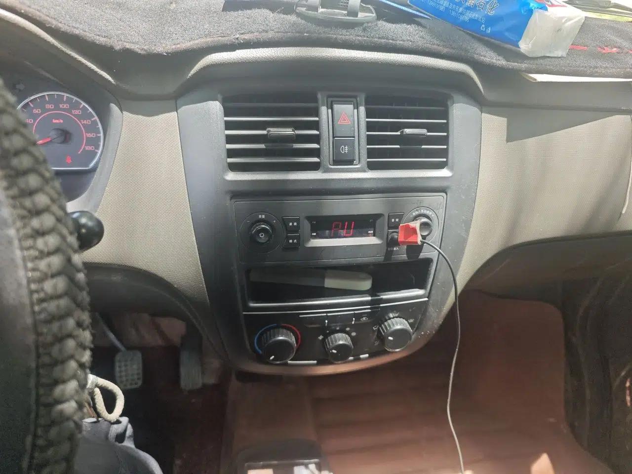 Wuling Rongguang S 2023 1.5L Base Version 5/7 Seats — миниатюра 13