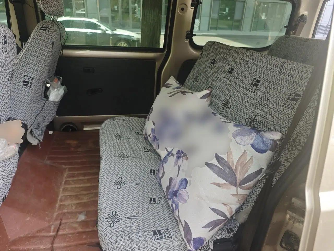 Wuling Rongguang S 2023 1.5L Base Version 5/7 Seats — миниатюра 17