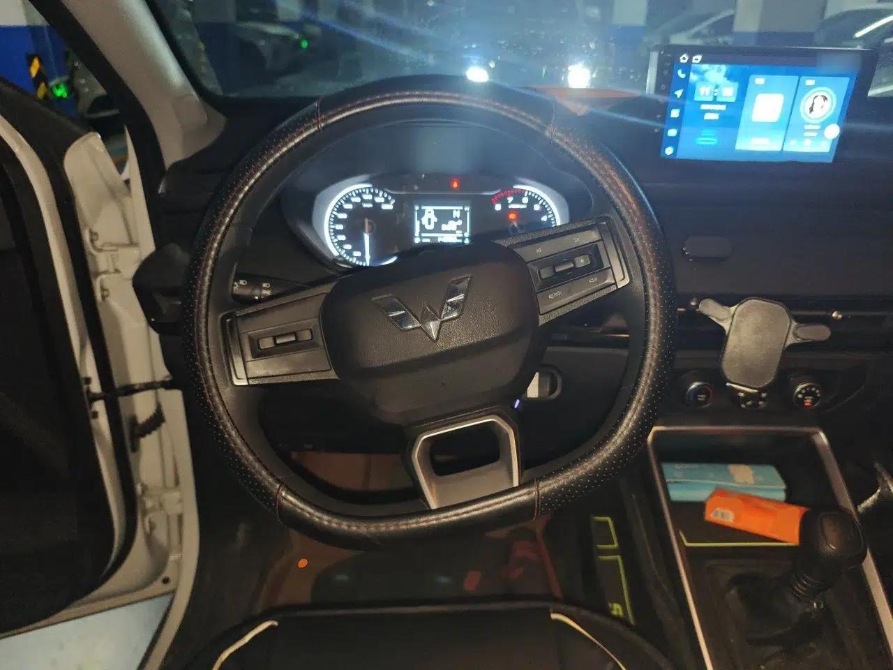 Wuling Alvez 2022 1.5L Manual Free-Style Model — миниатюра 10