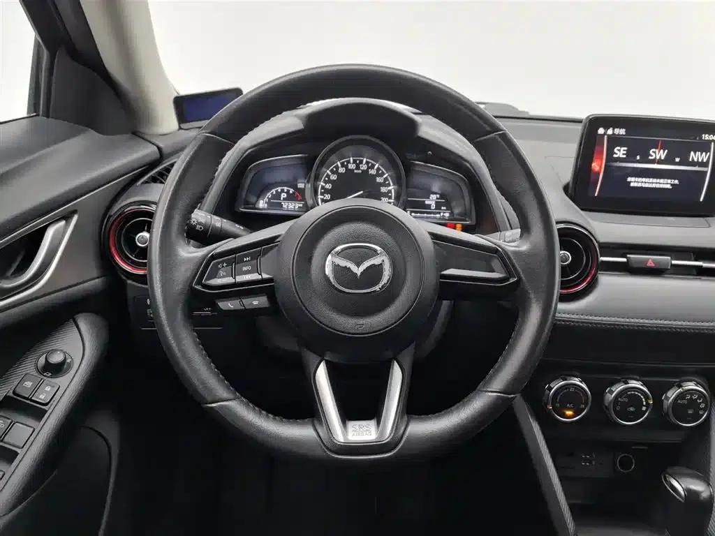 Mazda CX-3 2018 2.0L Automatic Luxury — миниатюра 11