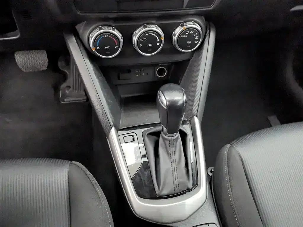 Mazda CX-3 2018 2.0L Automatic Luxury — миниатюра 13