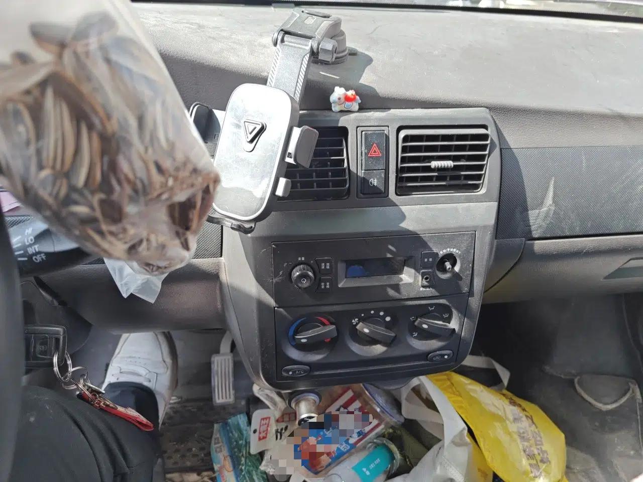 Wuling Rongguang EV 2022 Basic Model Enclosed-Window Vehicle with 2 Seats Equipped with Penghui Battery — миниатюра 13