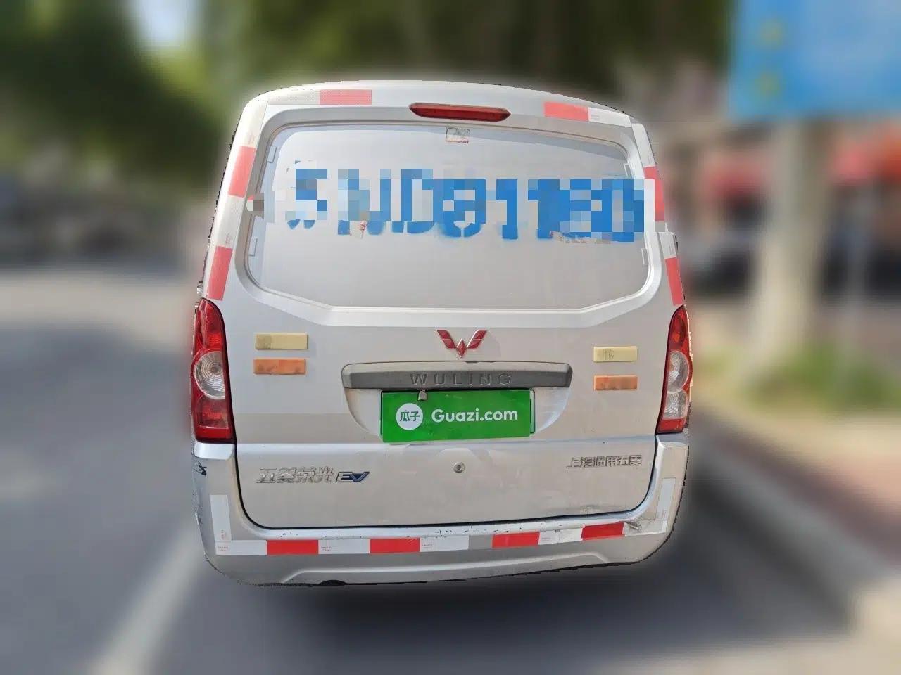 Wuling Rongguang EV 2022 Basic Model Enclosed-Window Vehicle with 2 Seats Equipped with Penghui Battery — миниатюра 5