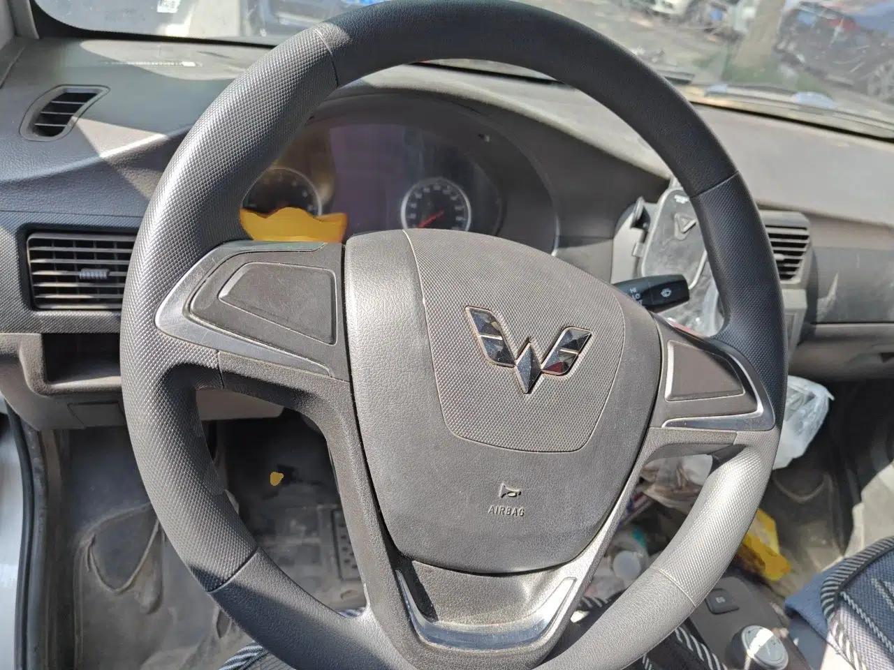 Wuling Rongguang EV 2022 Basic Model Enclosed-Window Vehicle with 2 Seats Equipped with Penghui Battery — миниатюра 10