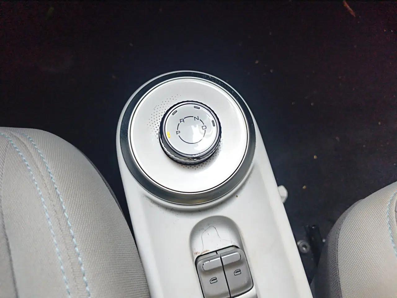 Wuling Air ev 2023 - Four Seats - Standard Edition — миниатюра 14
