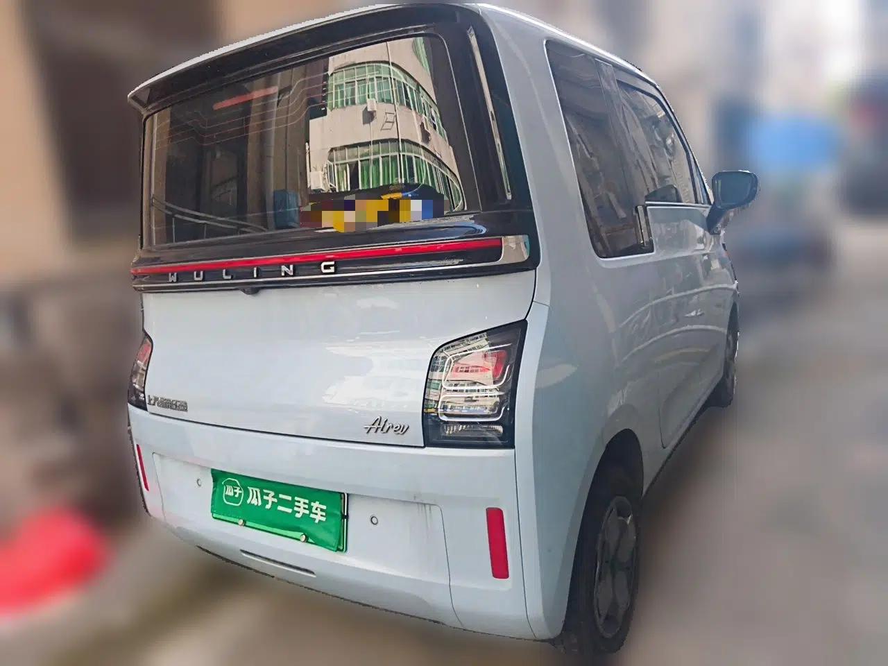 Wuling Air ev 2023 - Four Seats - Standard Edition — миниатюра 6