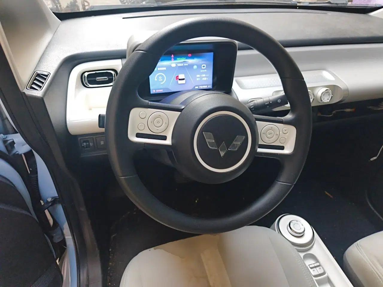 Wuling Air ev 2023 - Four Seats - Standard Edition — миниатюра 10