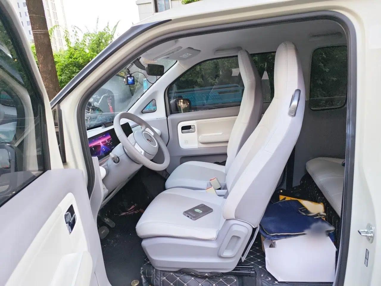 Wuling Air ev 2023 - Four Seats - Advanced Edition — миниатюра 14