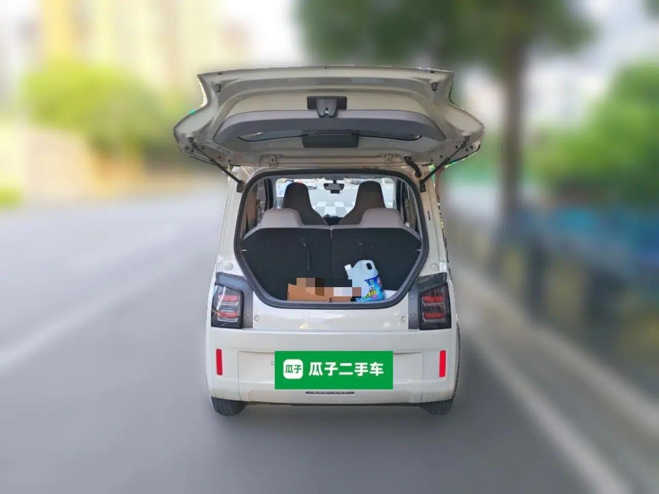 Wuling Air ev 2023 - Four Seats - Advanced Edition — миниатюра 16
