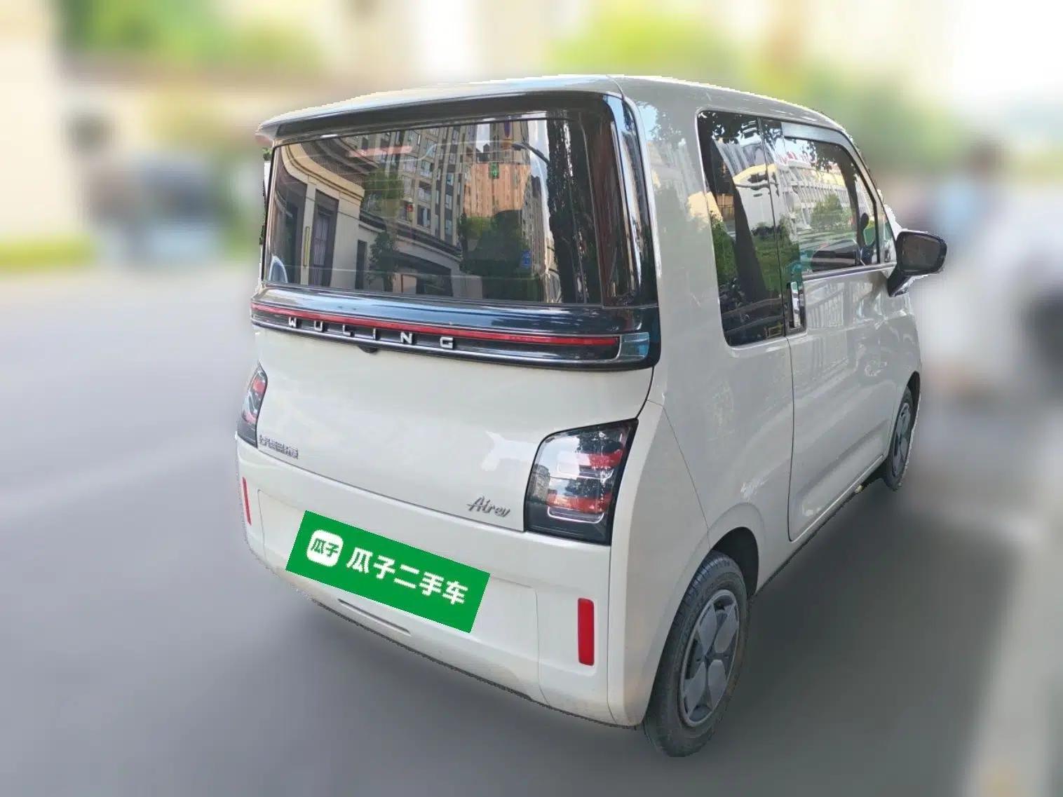 Wuling Air ev 2023 - Four Seats - Advanced Edition — миниатюра 6