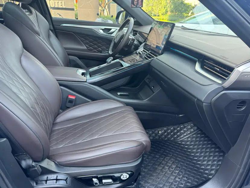Wey Mocha 2021 2.0T Four-Wheel Drive Premium Edition — миниатюра 12