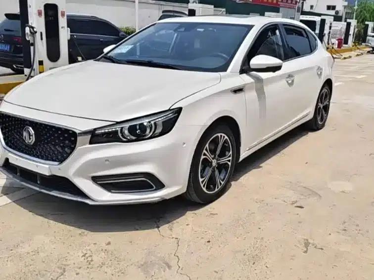 MG6 PHEV 2018 45T E-DRIVE Intelligent Hybrid PILOT Super Internet Edition — миниатюра 1