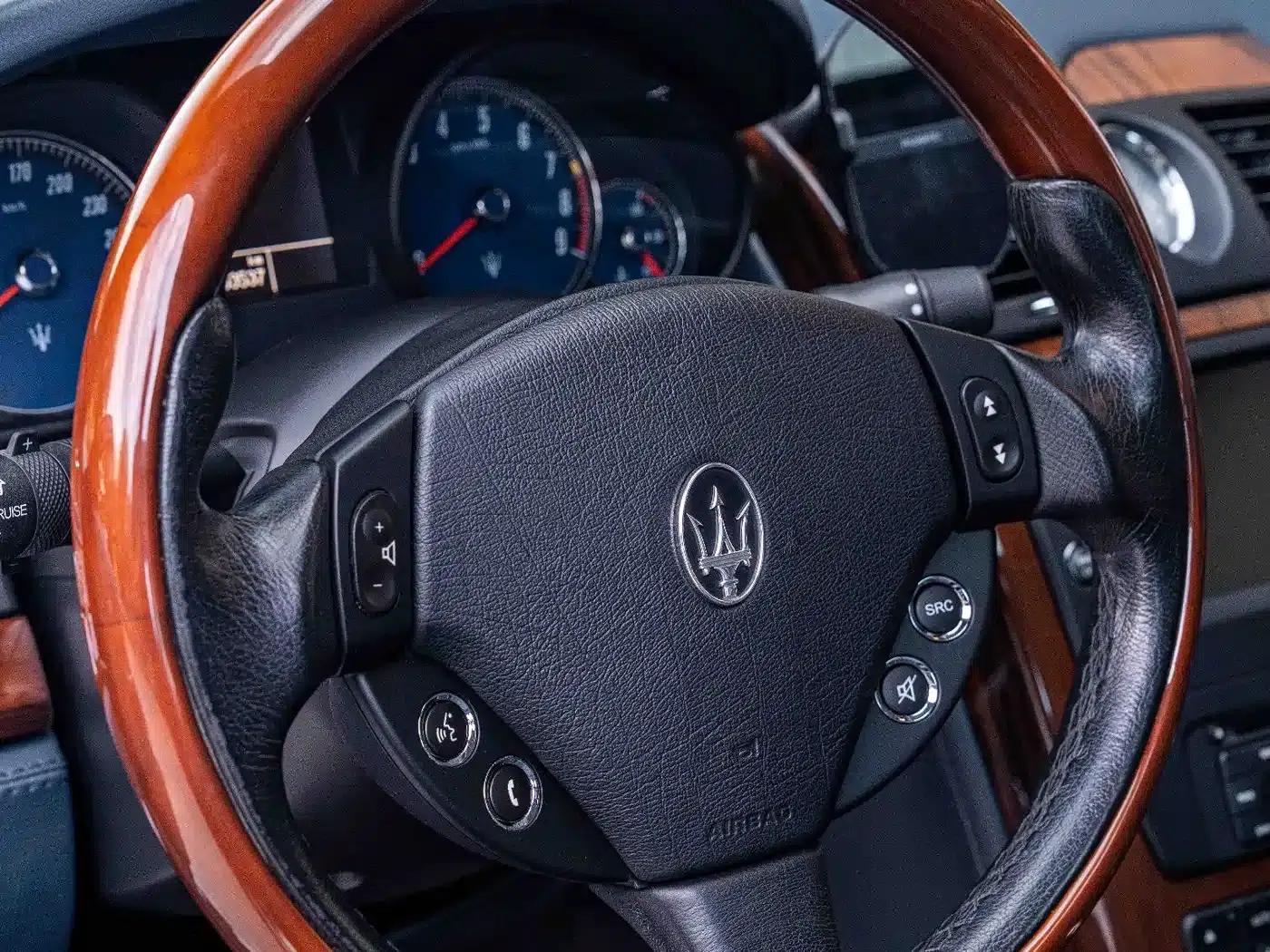 2010 Quattroporte 4.2L Elite Edition — миниатюра 13