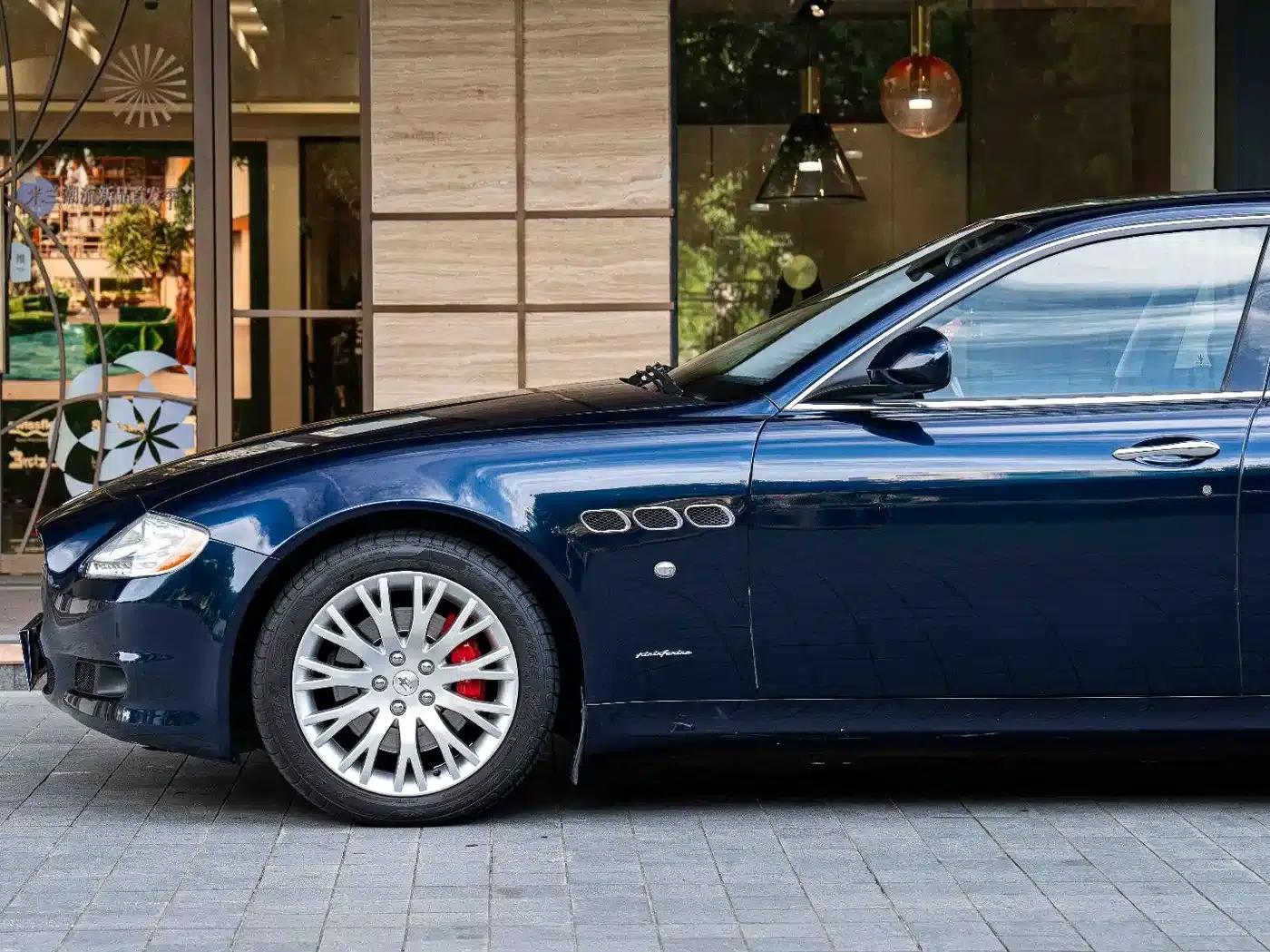 2010 Quattroporte 4.2L Elite Edition — миниатюра 5