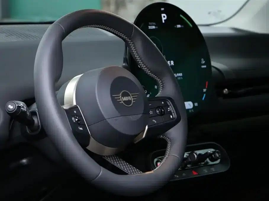2024 Electric MINI Cooper (456km/h) - Classic Style — миниатюра 8