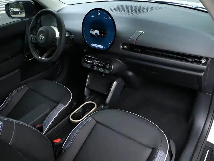 2025 Electric MINI Cooper (456km/h) - Cooper E Classic — миниатюра 11