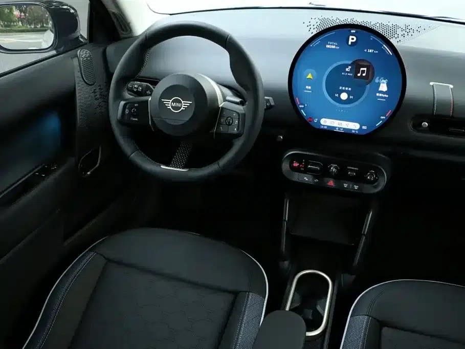 2025 Electric MINI Cooper (456km/h) - Cooper E Classic — миниатюра 24