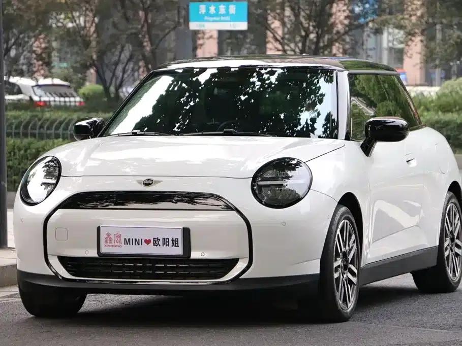 2025 Electric MINI Cooper (456km/h) - Cooper E Classic — миниатюра 9