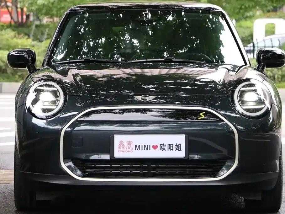 2024 Electric MINI Cooper SE (452km/h) - Artist — миниатюра 2