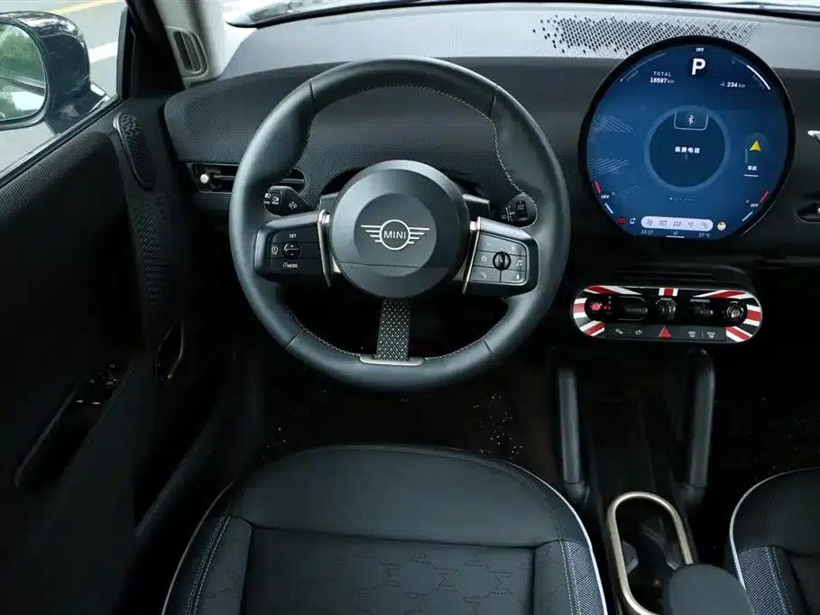 2024 Electric MINI Cooper SE (452km/h) - Artist — миниатюра 18