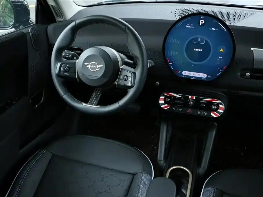 2024 Electric MINI Cooper SE (452km/h) - Artist — миниатюра 22
