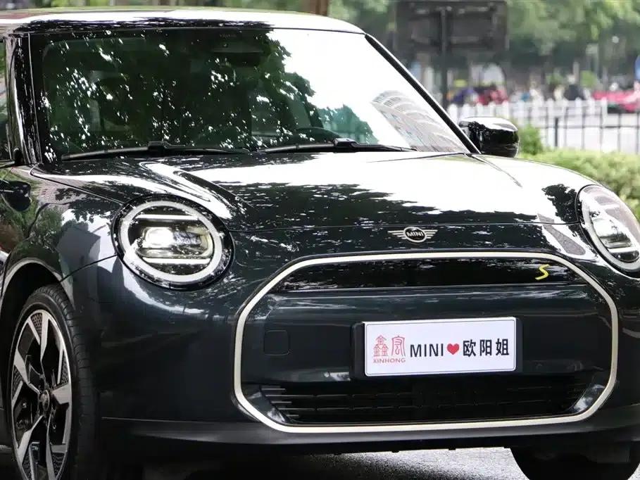 2024 Electric MINI Cooper SE (452km/h) - Artist — миниатюра 27